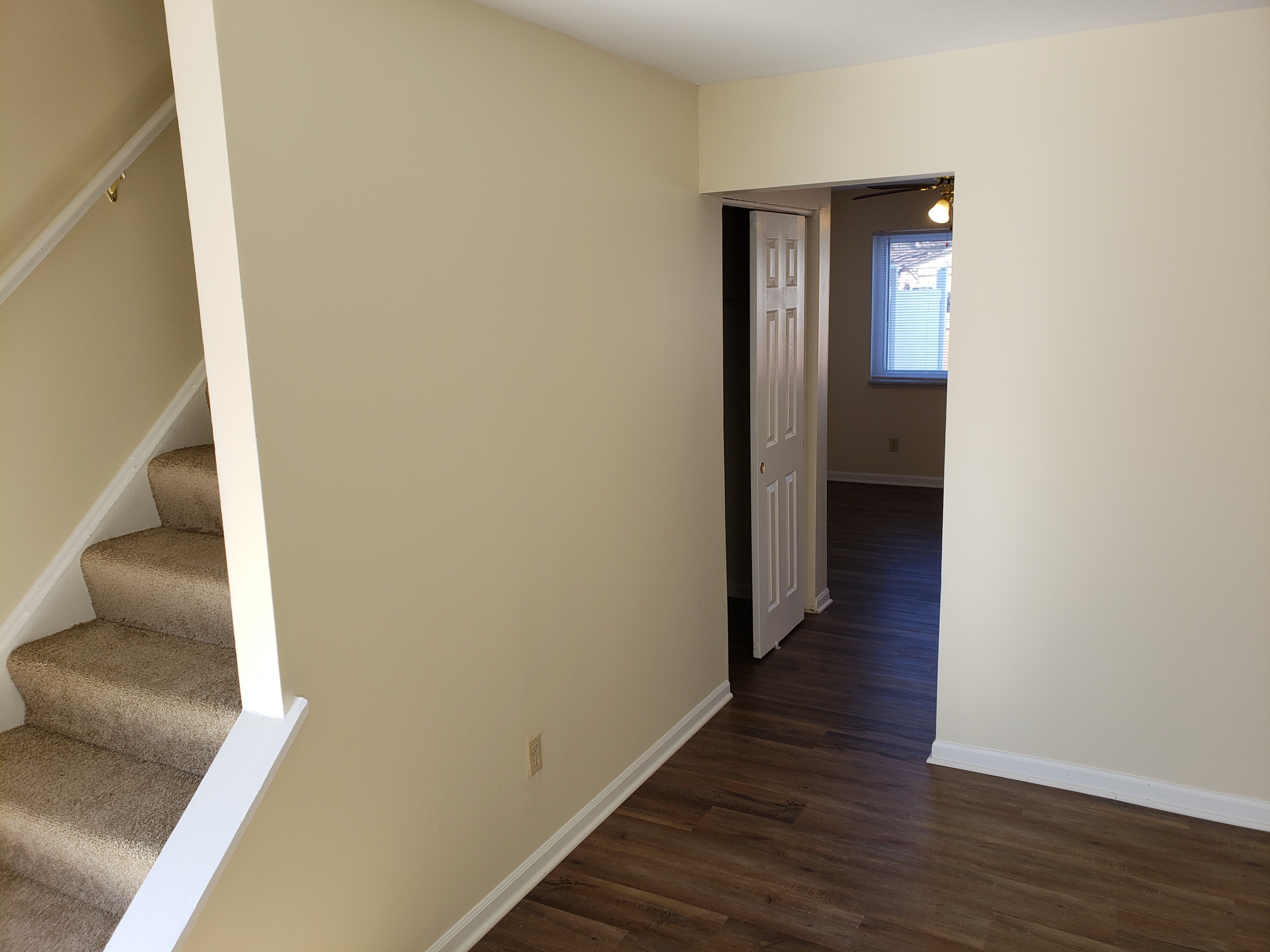 3-Bedroom – White Cabinets and White Appliances