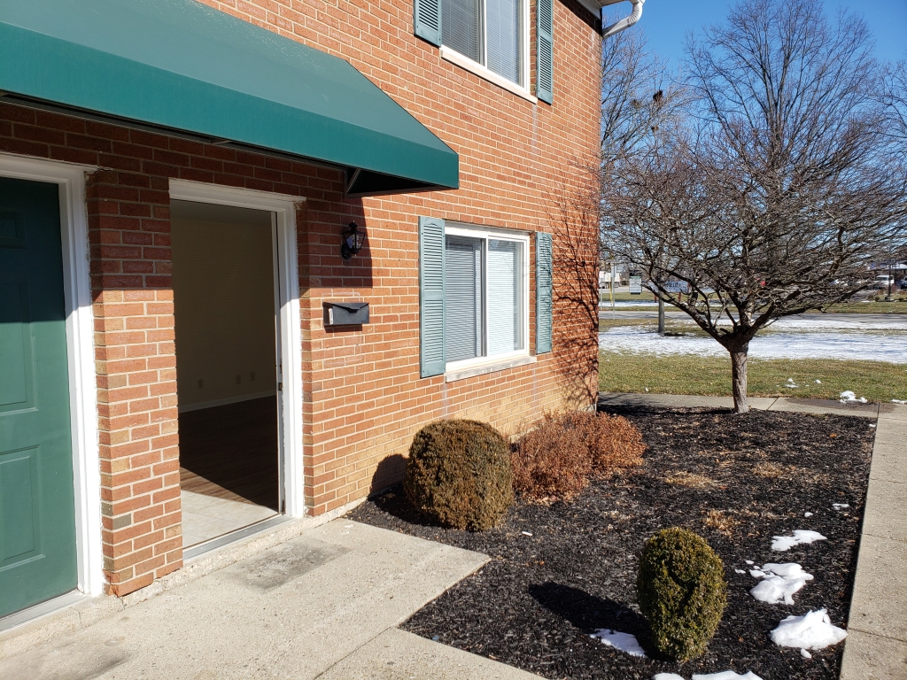 3Bedroom White and White Appliances Village Green